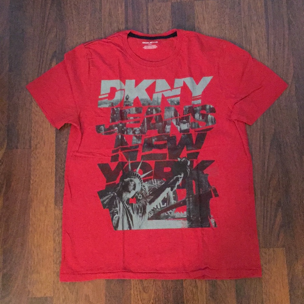 Red DKNY short sleeve graphic tee liberty print
